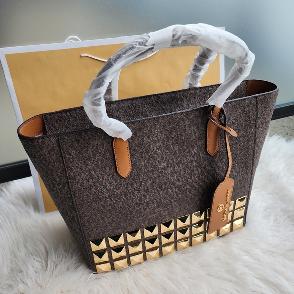 🎁👜 Michael kors bag XL original brand new with tag No Negotiable*** - Picture 5 of 8